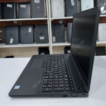 لپ تاپ استوک DELL LATITUDE E5590 i7 8650u - تصویر 4